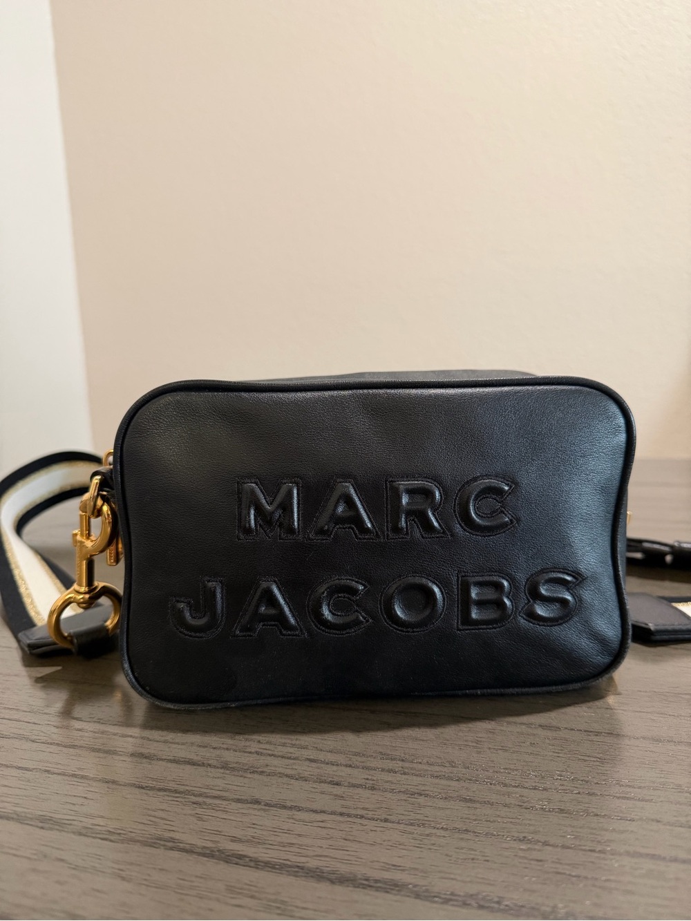 MARC JACOBS Black Crossbody Camera Bag